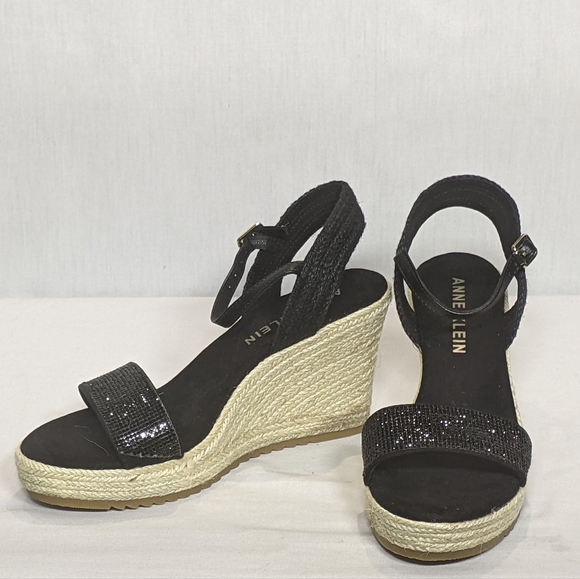 NEW Anne Klein Womens Wylie Wedge Sandal Buckle Strap Sz 6.5 black - Picture 2 of 5